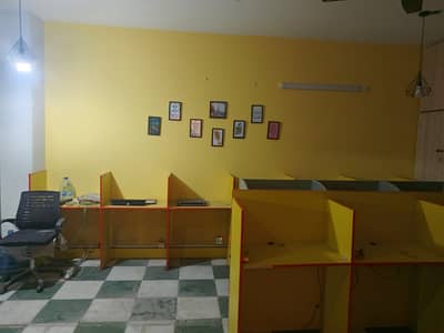 5 Marla 2 bed tvl flat for rent for office it e commerce call centre etc at Johar town