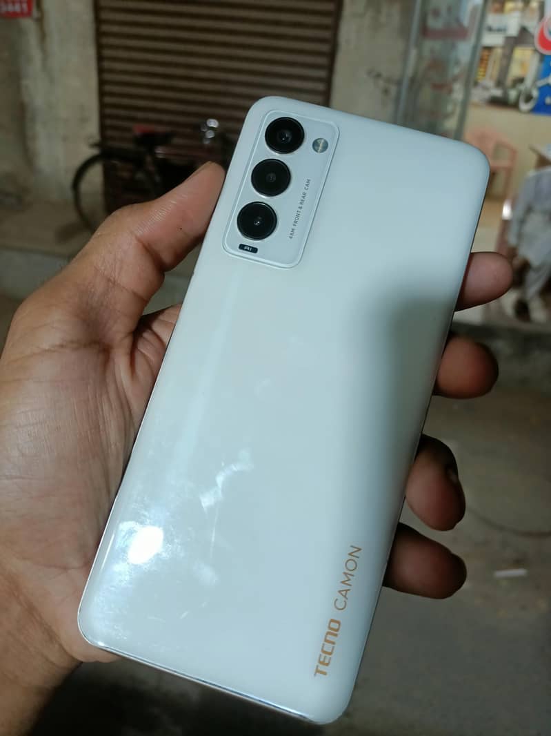 Tecno CAMON 18T 1