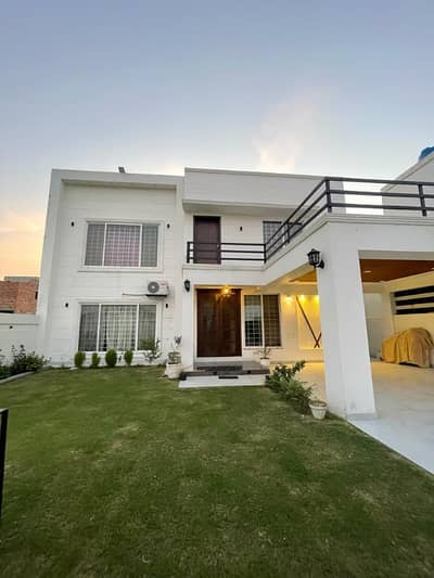 1 Kanal House For Sale Awt Phase 2