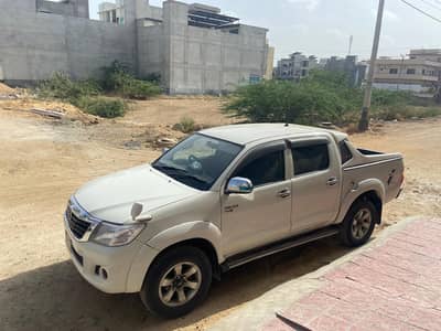 Toyota Hilux 2012