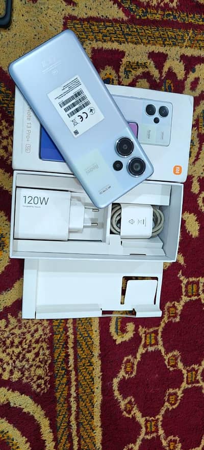 Xiaomi Redmi Note 13 Pro Plus