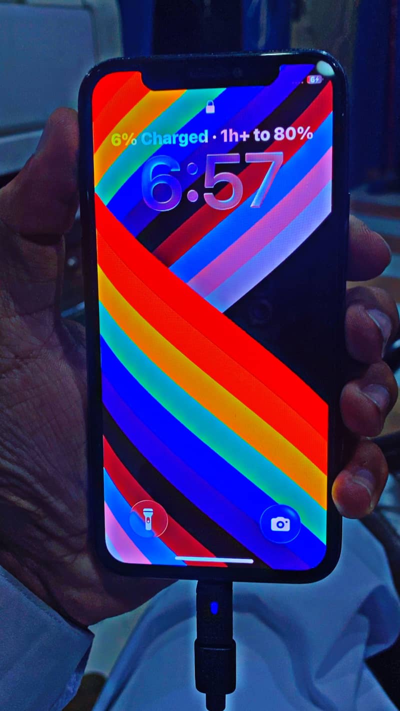 Apple iPhone 11 Pro 4