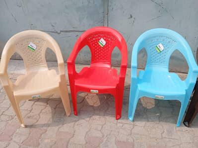 plastic chairs/tables sets