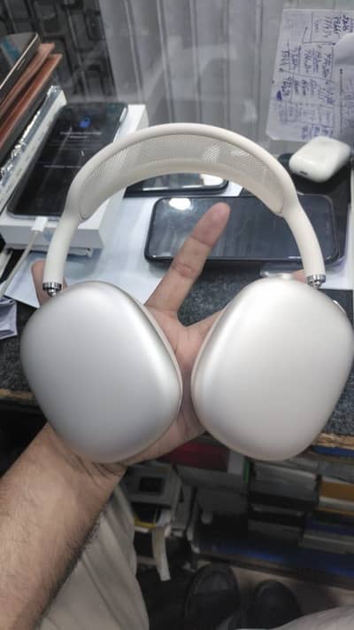Apple airpods max gen 1