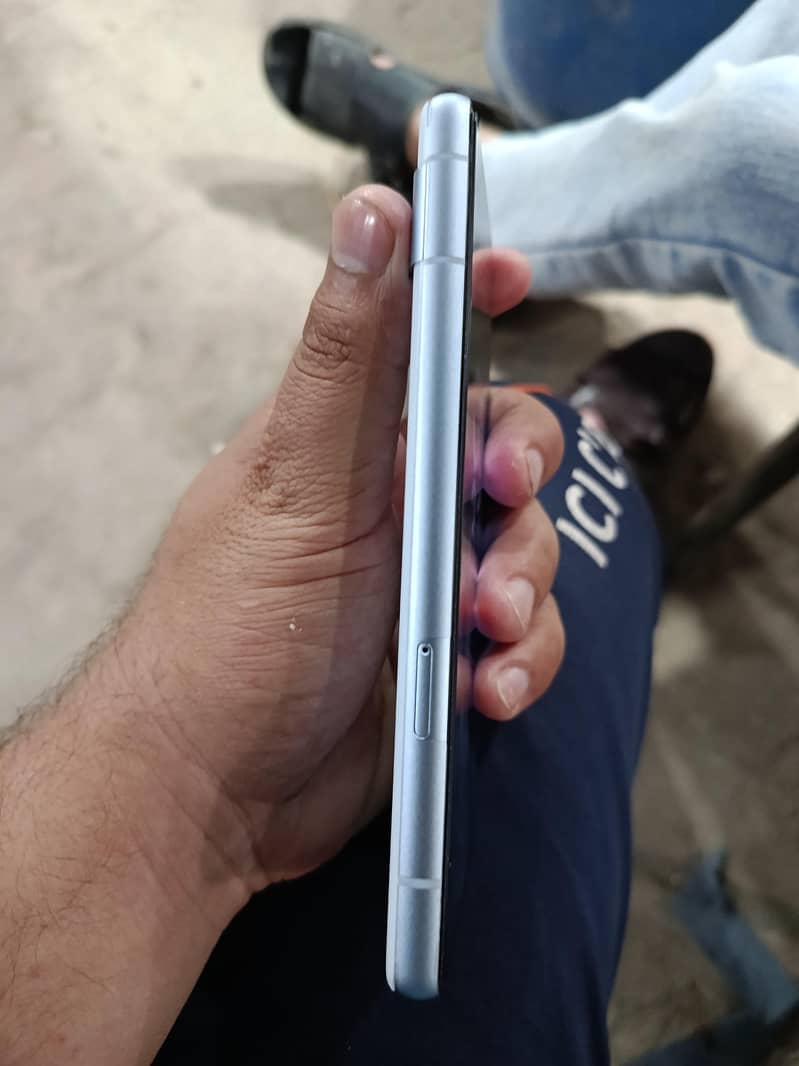 Google Pixel 7a 5