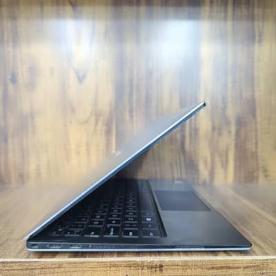 Dell XPS 9370 (Core i5-8th Gen)(Ram 8GB Rom 256GB)