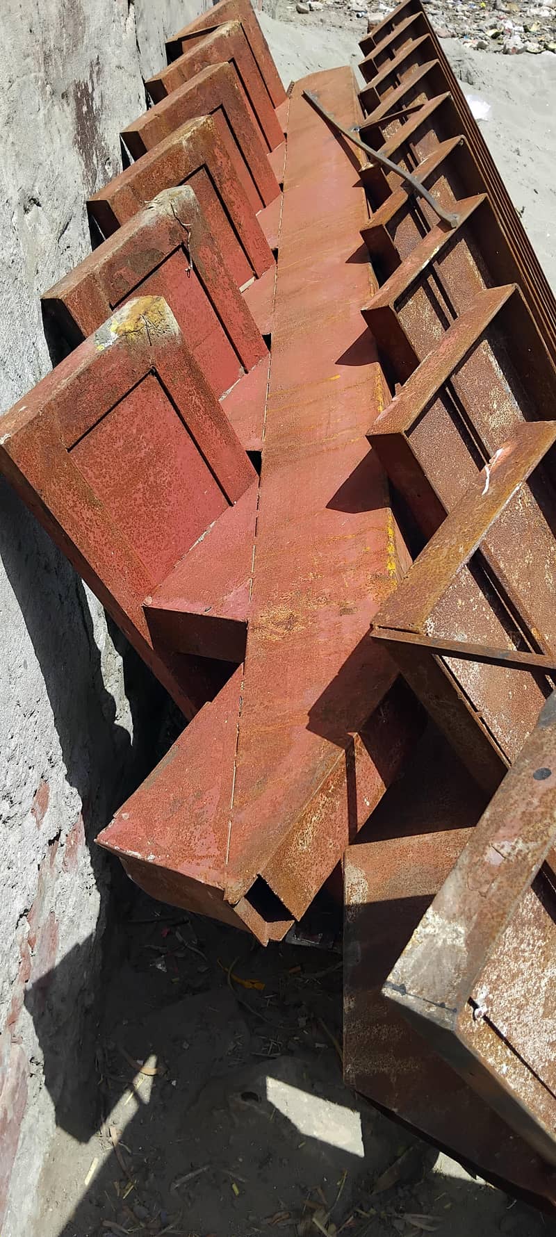 sateel sataircase shutrring formwork for sale. reusable haviduty model 4