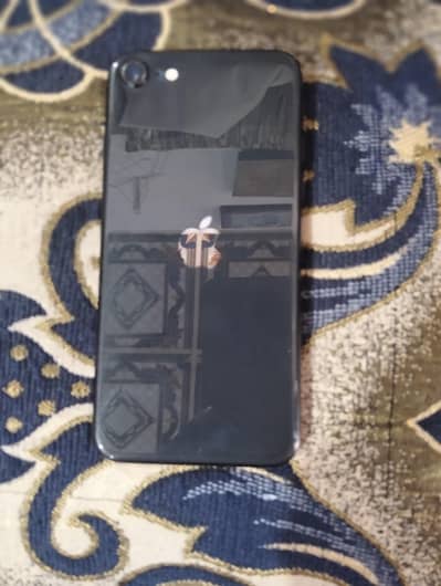 Apple iPhone SE