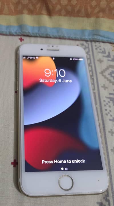 Apple iPhone 7