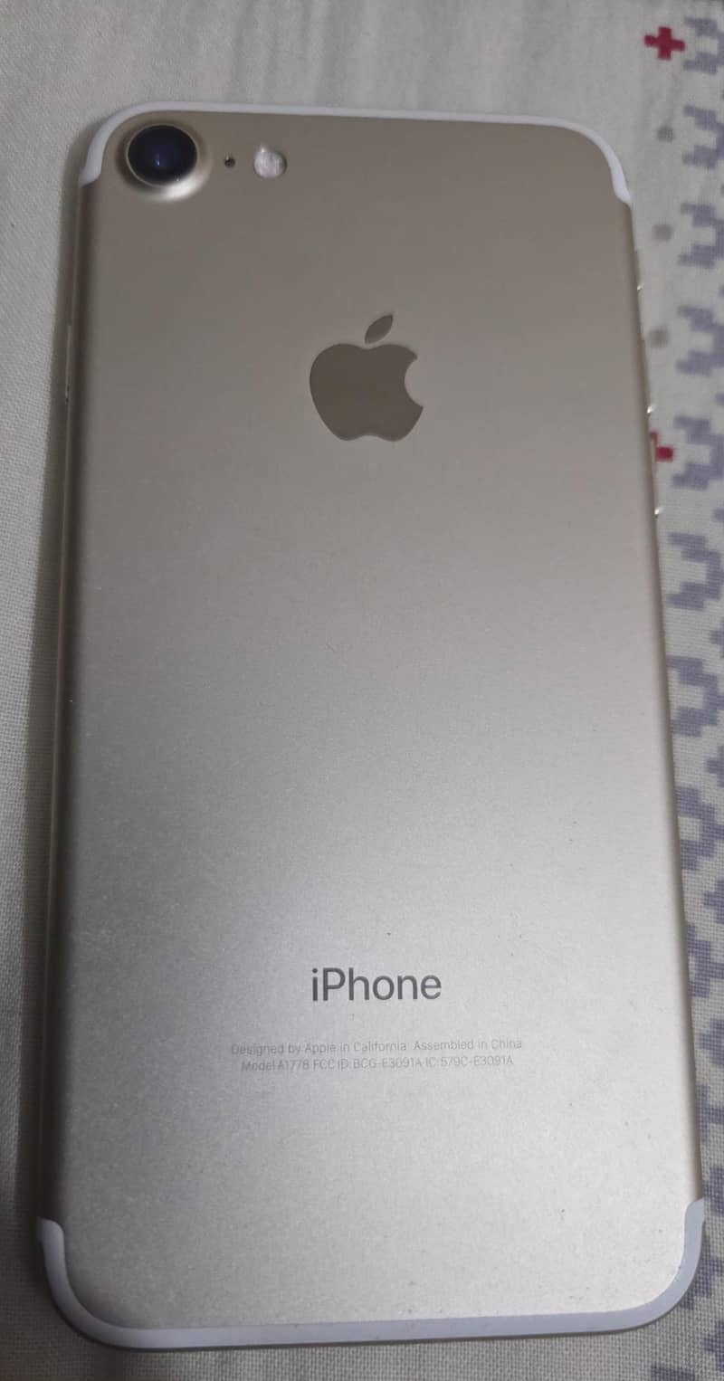 Apple iPhone 7 4