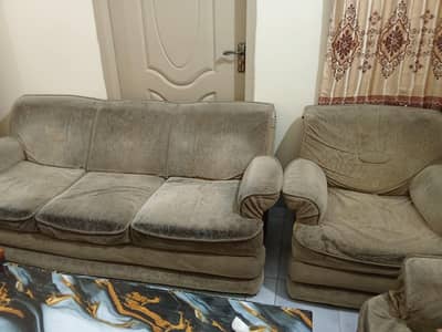 5 seater sofa set only cleaning needed