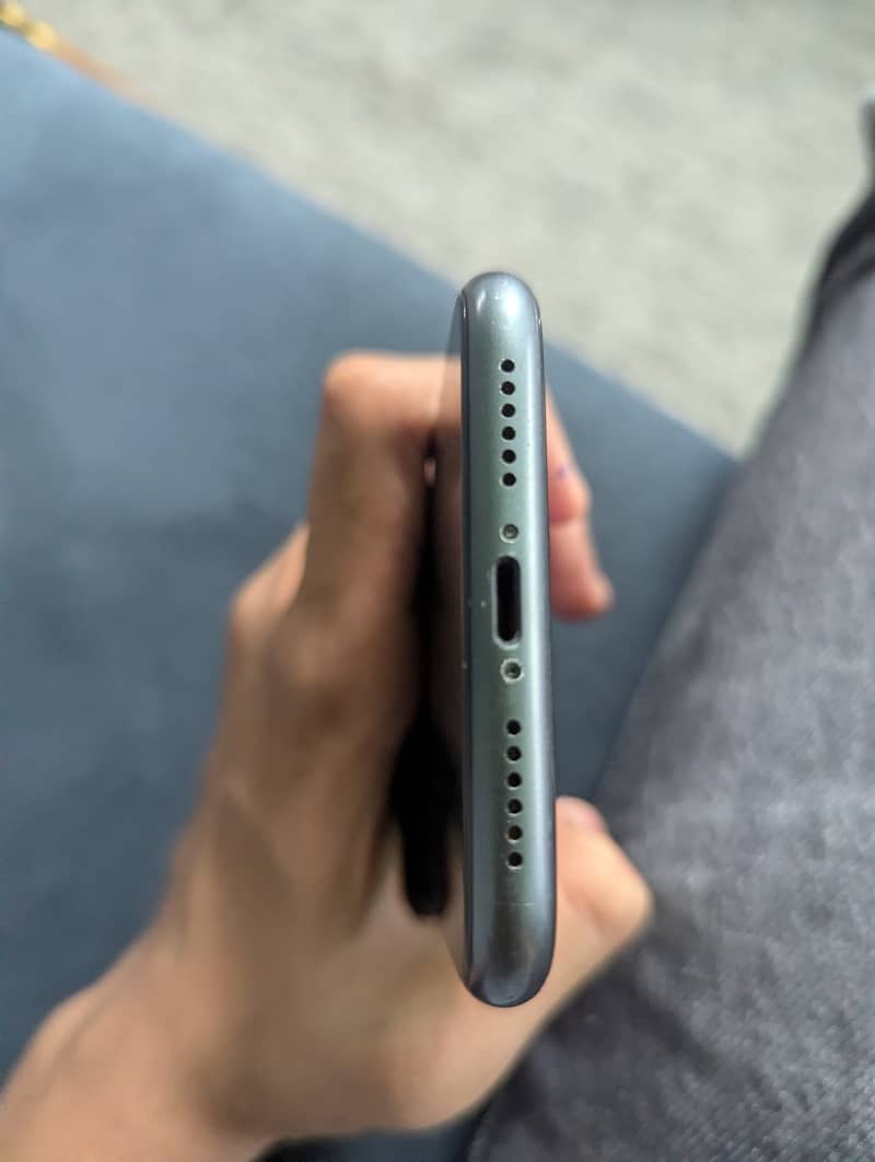 Apple iPhone 11 1