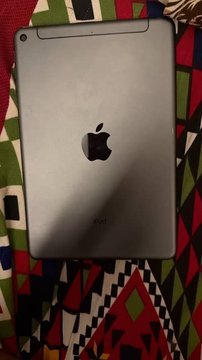 iPad mini 5 64gb mint condition
