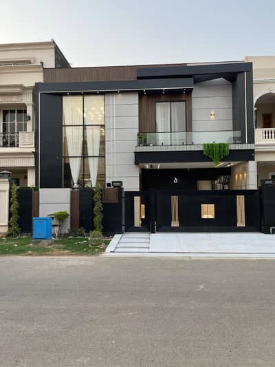 10 Marla Luxury House for Sale Royal Orchard, Multan