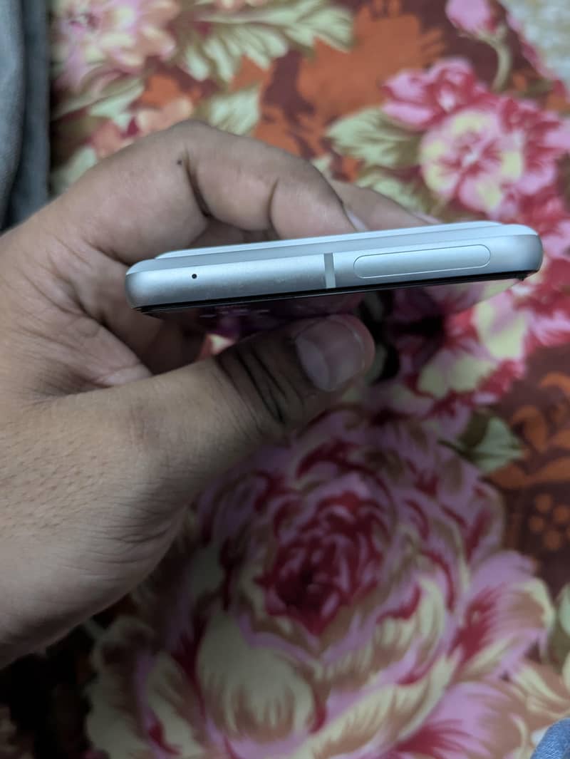 Google Pixel 7 6