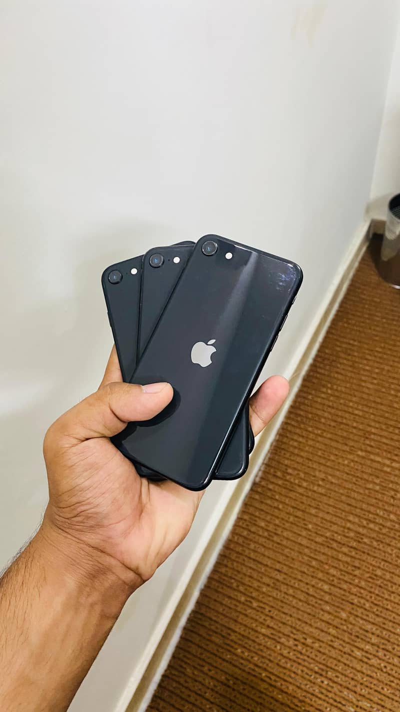 Apple iPhone SE 0