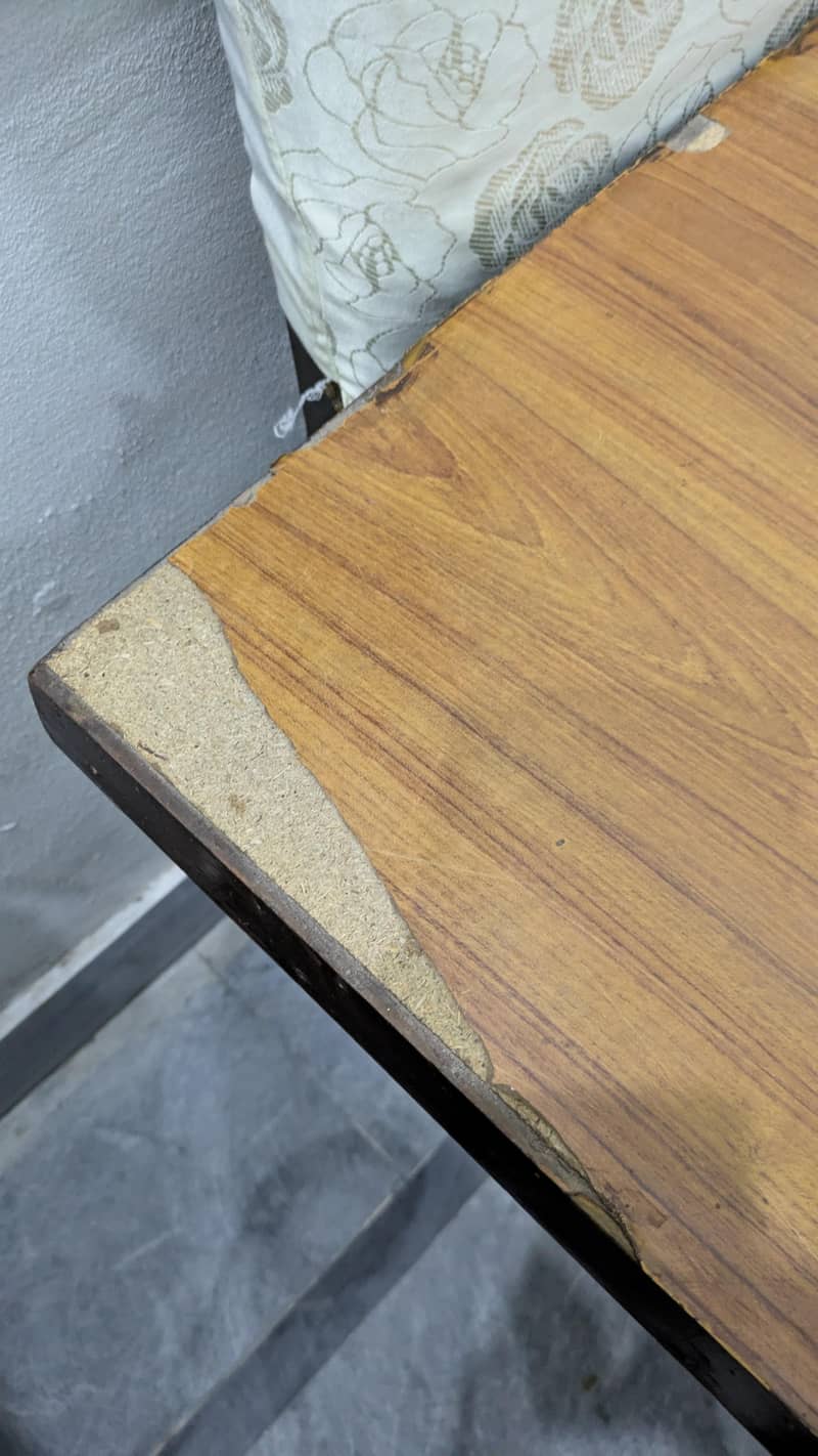 Dining table + chairs 3