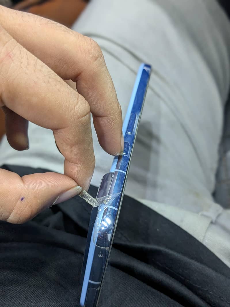Google Pixel 8 Pro Scratch less 2