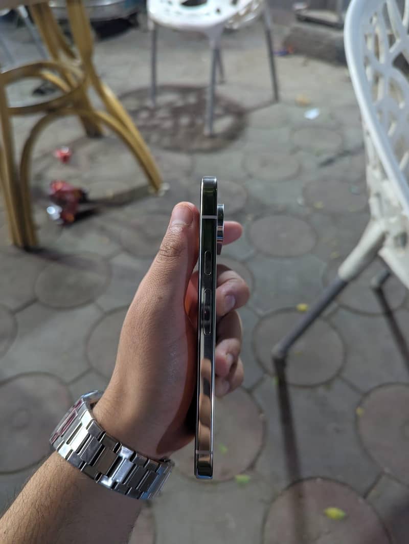 Google Pixel 9 Pro 3