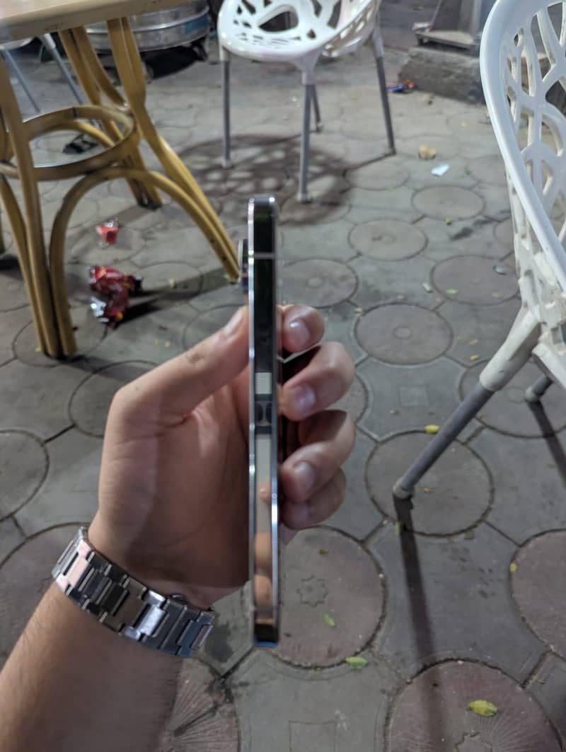 Google Pixel 9 Pro 4