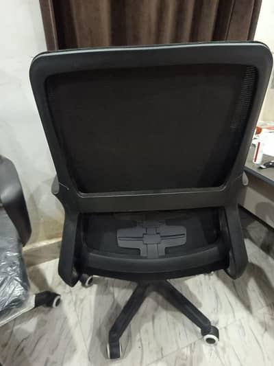 3 Office Chairs