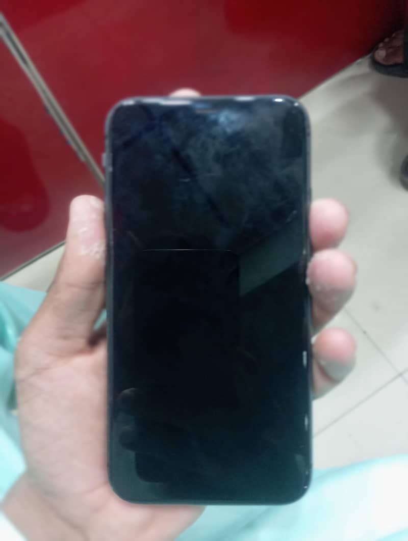 IPHONE 11 2