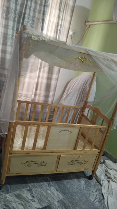 baby cot