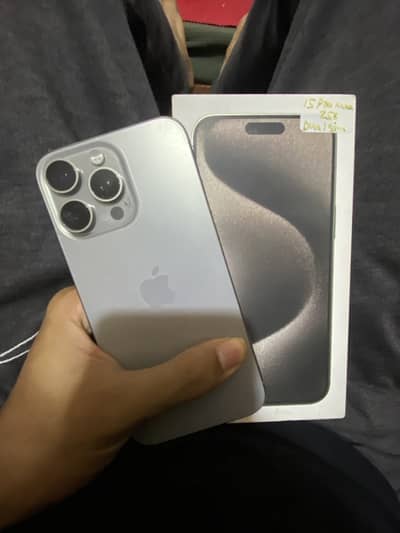 Apple iPhone 15 Pro Max 10/10 water pack hk dual physical sim