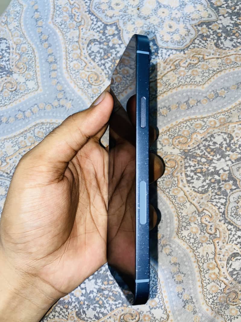 Apple iPhone 14 plus 4