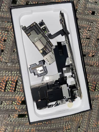 Apple iPhone 15 Pro Max parts All Ok 512gb NON PTA