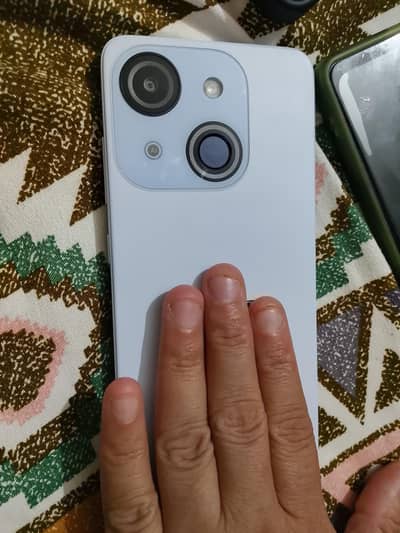 Itel A50C WITH BOX 1 WEEK PELE LIYA HA WITH BOX CHARGER