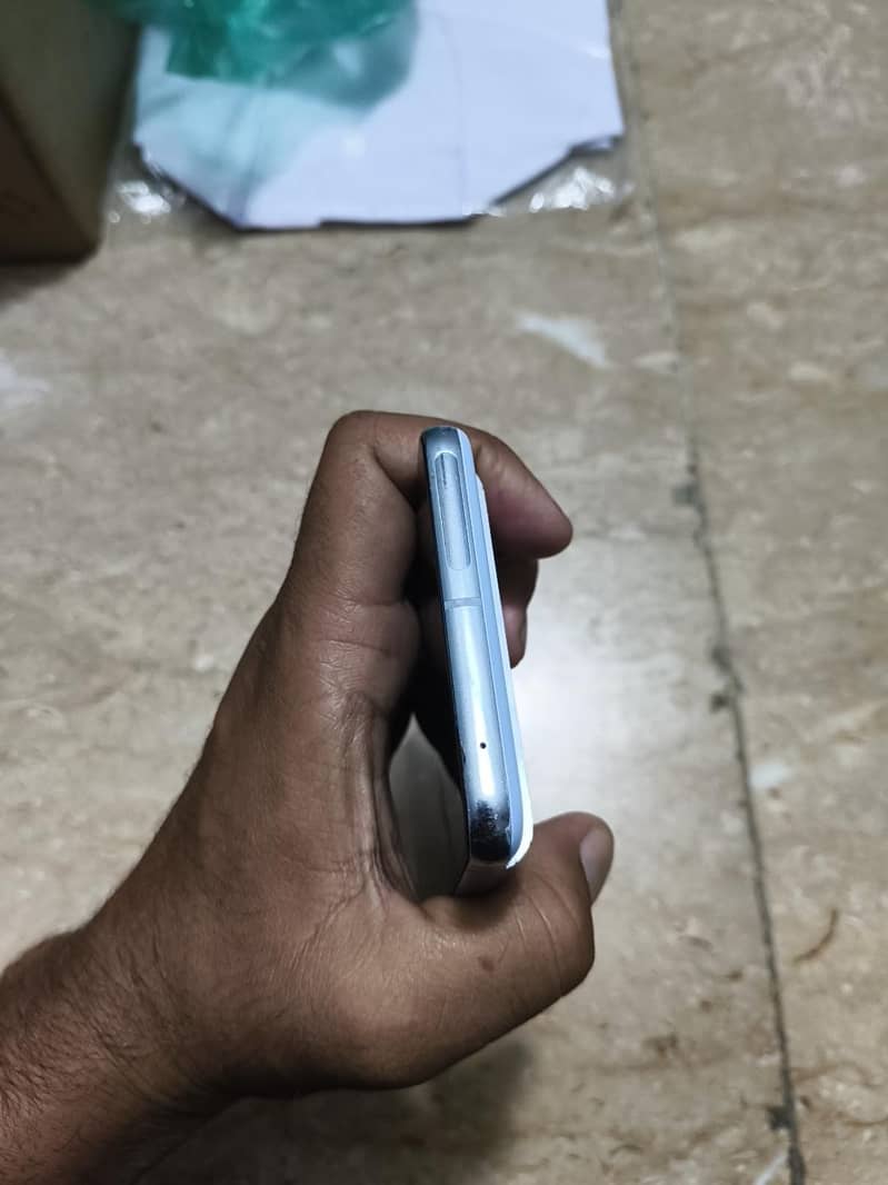 Google Pixel 8 Pro 2