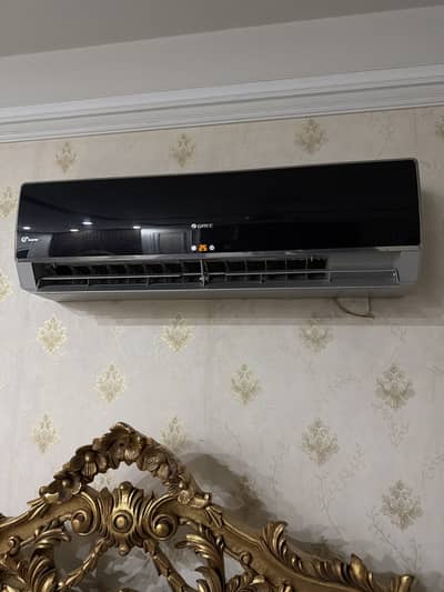 Gree G10 Inverter AC 1. ,5 Ton - Good Condition