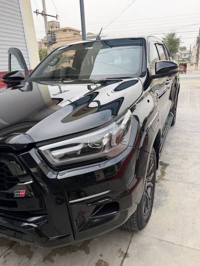Toyota revo gr 25/2026  12 month ki invoice ha 360camra view
