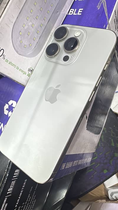 Apple iPhone 15 Pro Max