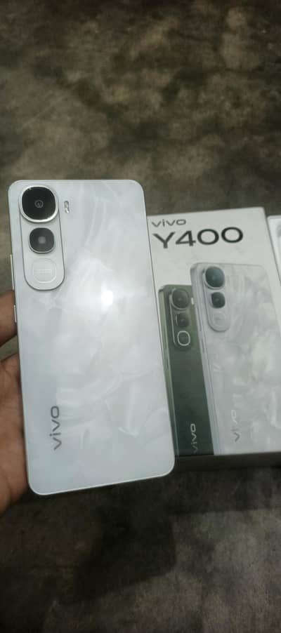 VIVO Y400