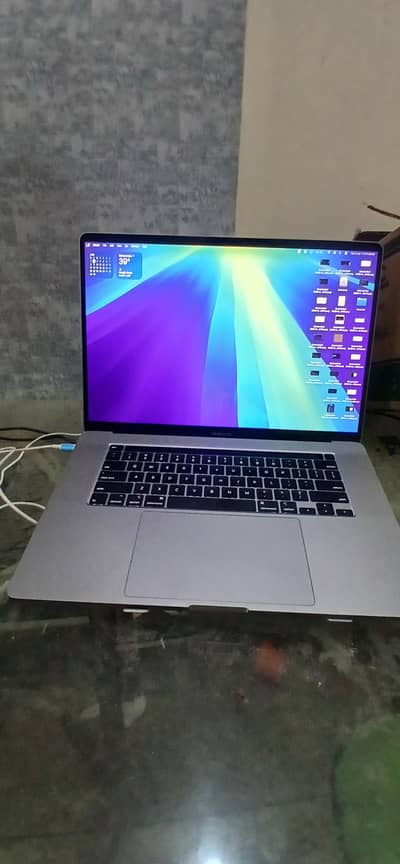 Macbook Pro 2019 | 32GB | 1TB | Excellent condition