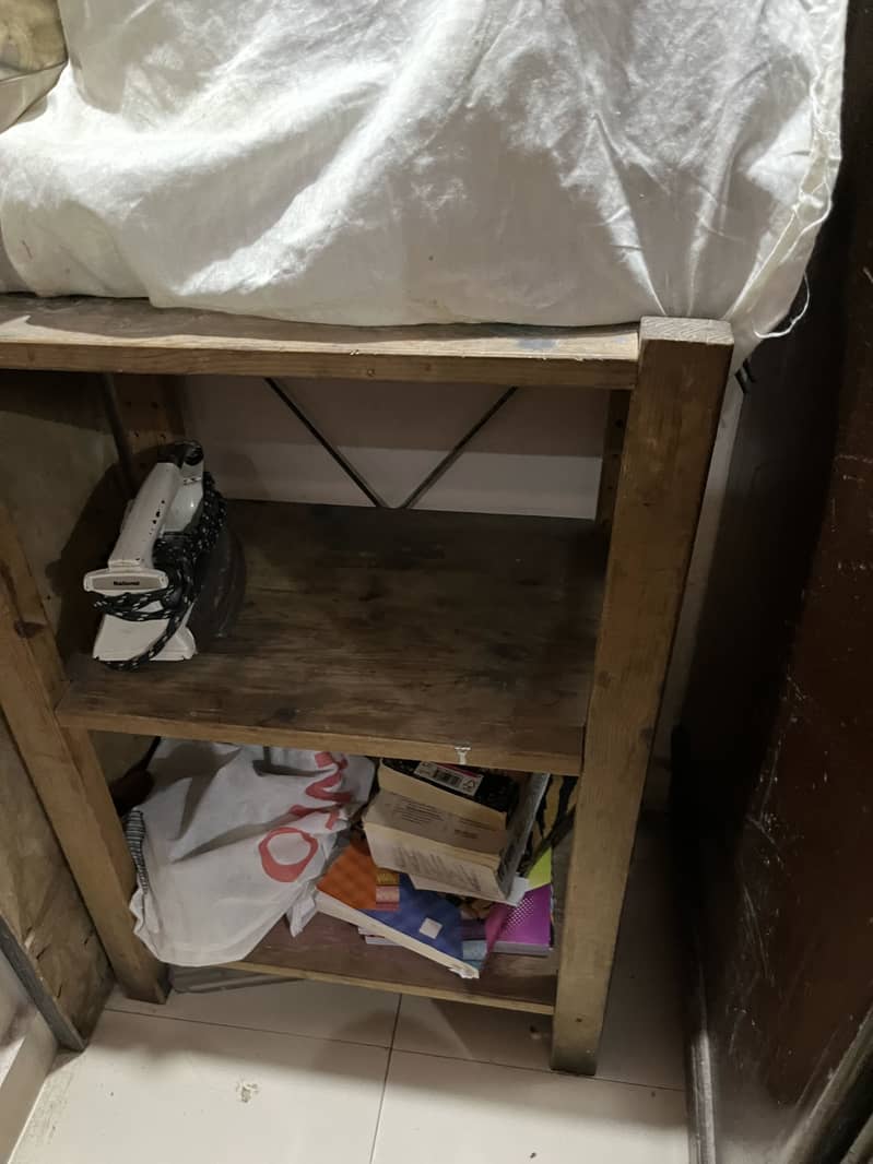 Side table fortable and size  adjustable 5