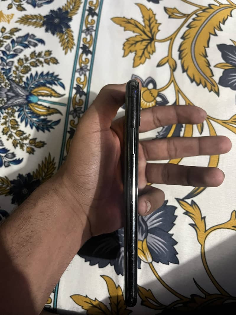 Apple iPhone X 2