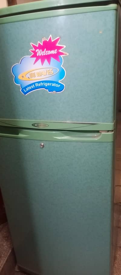 WAVES FRIDGE