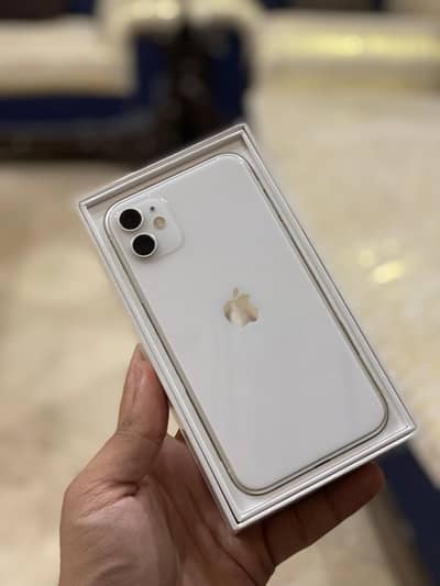 Apple iPhone 11 Factory Unlock with box
