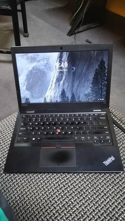 lenovo think pad L390 ! core 15 8gen ! 8 GB Ram ! 256GB