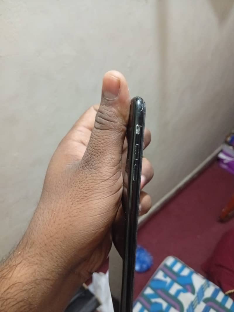 Apple iPhone 7 Plus 2