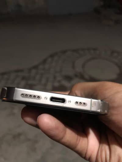 Apple iPhone 15 Pro