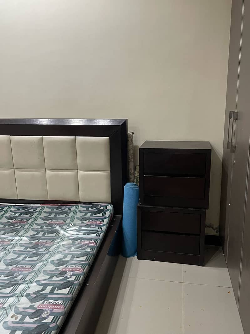 king size bed 3