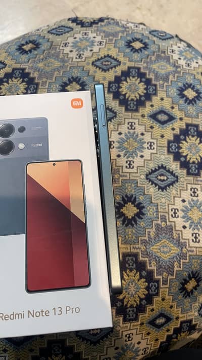 Xiaomi Redmi Note 13 Pro