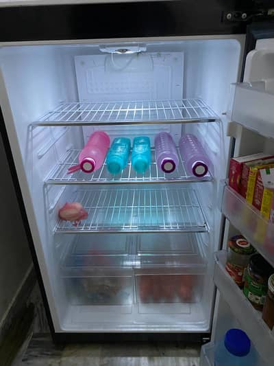 pel refrigerator zabrdast good condition