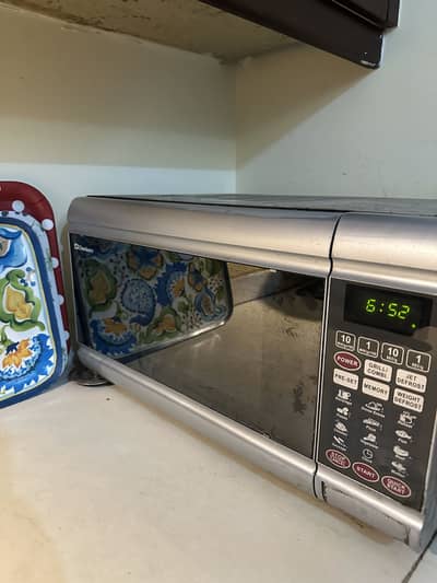 Dawlance Microwave Oven