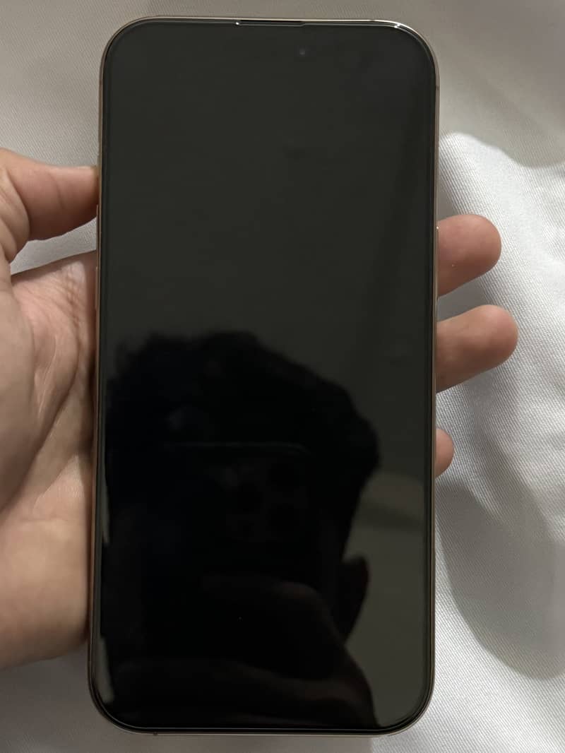 Apple iPhone 16 Pro Max 5