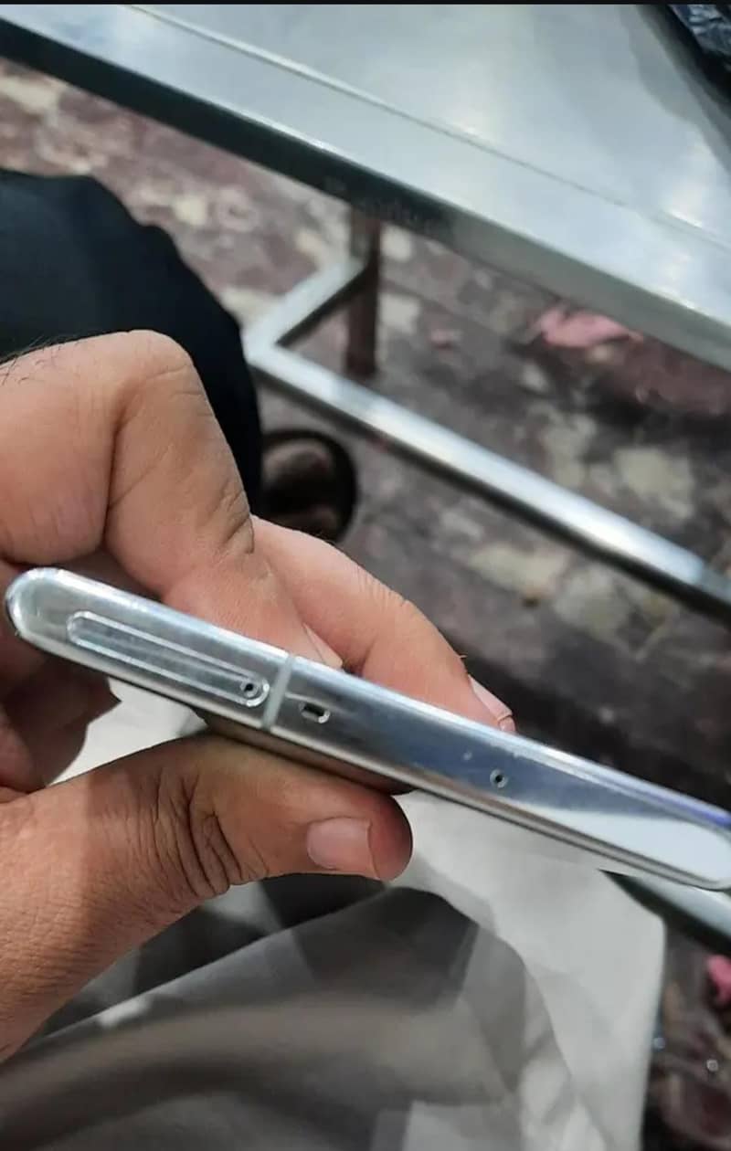 Samsung Mobile Note 10 Plus 2
